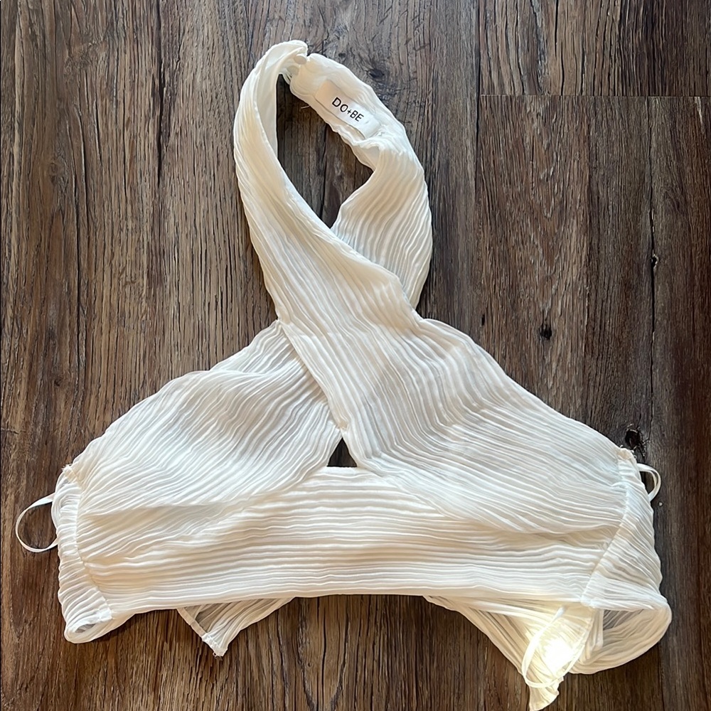 DO+BE White Halter Cropped Top Size Small